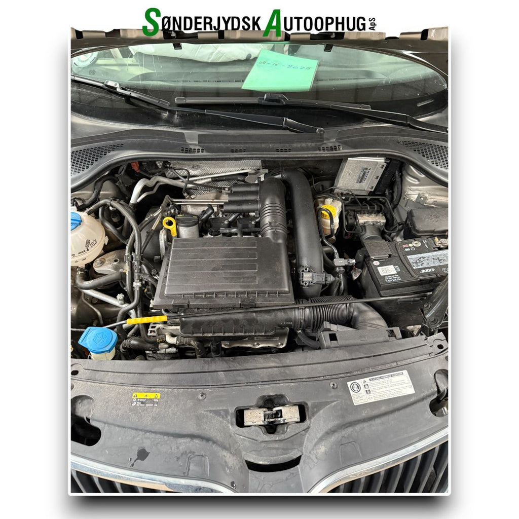 Skoda Rapid Pluk-Selv-Bil Med OEM Nr. Ophugger Fra Skoda Ophugger