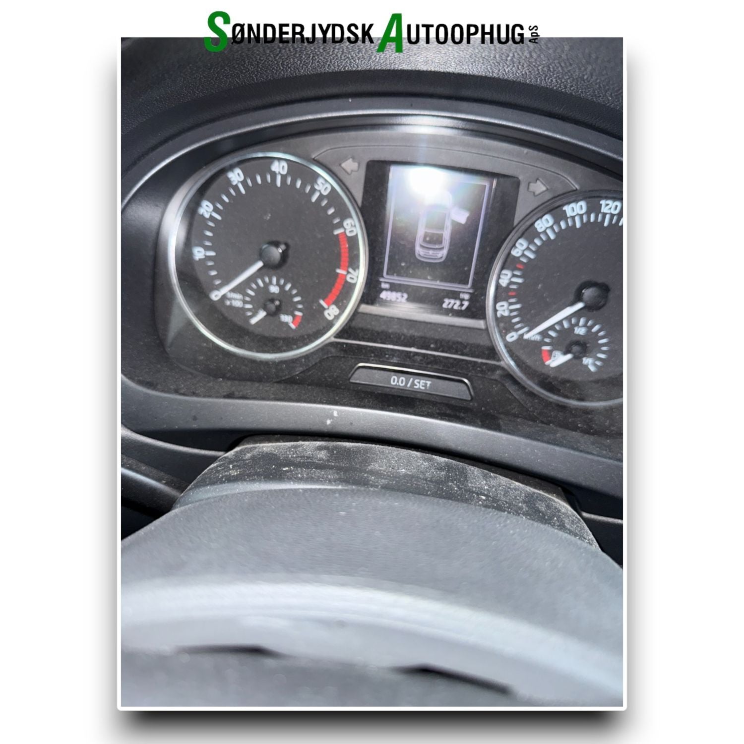 Skoda Rapid Pluk-Selv-Bil Med OEM Nr. Ophugger Fra Skoda Ophugger