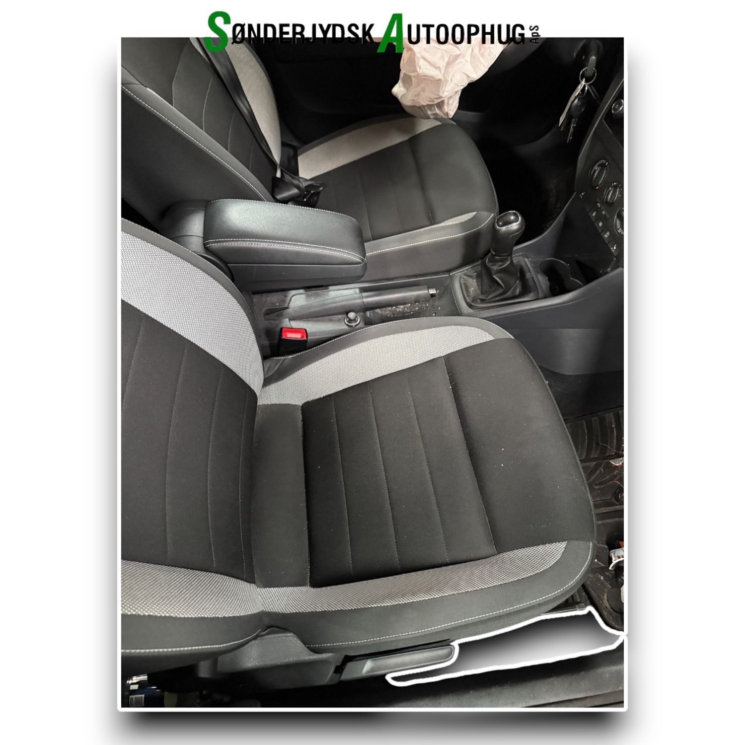 Skoda Rapid Pluk-Selv-Bil Med OEM Nr. Ophugger Fra Skoda Ophugger