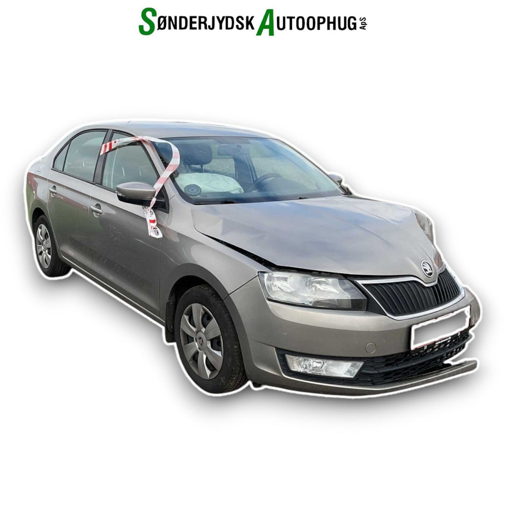 Skoda Rapid Pluk-Selv-Bil Med OEM Nr. Ophugger Fra Skoda Ophugger