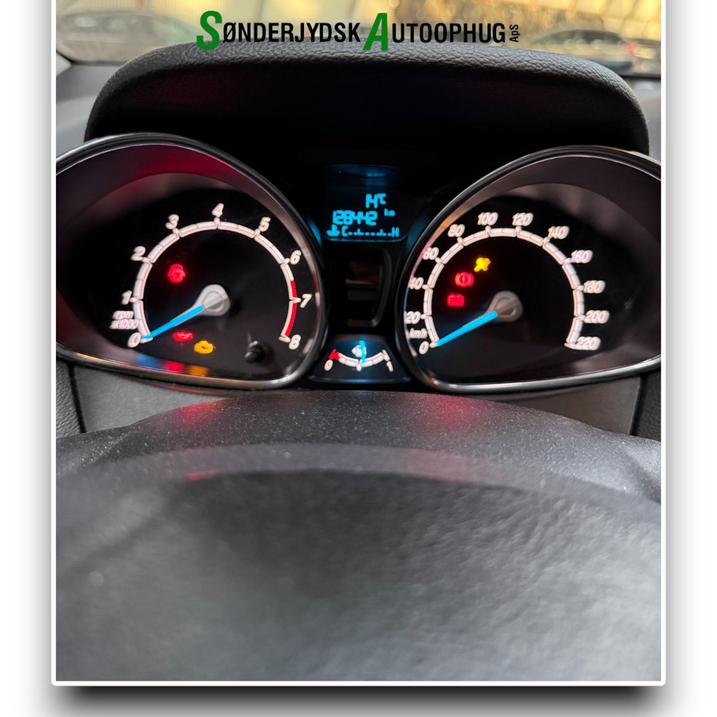 Ford Ford B-Max Pluk-Selv-Bil Med OEM Nr. Ophugger Fra Ford Ophugger