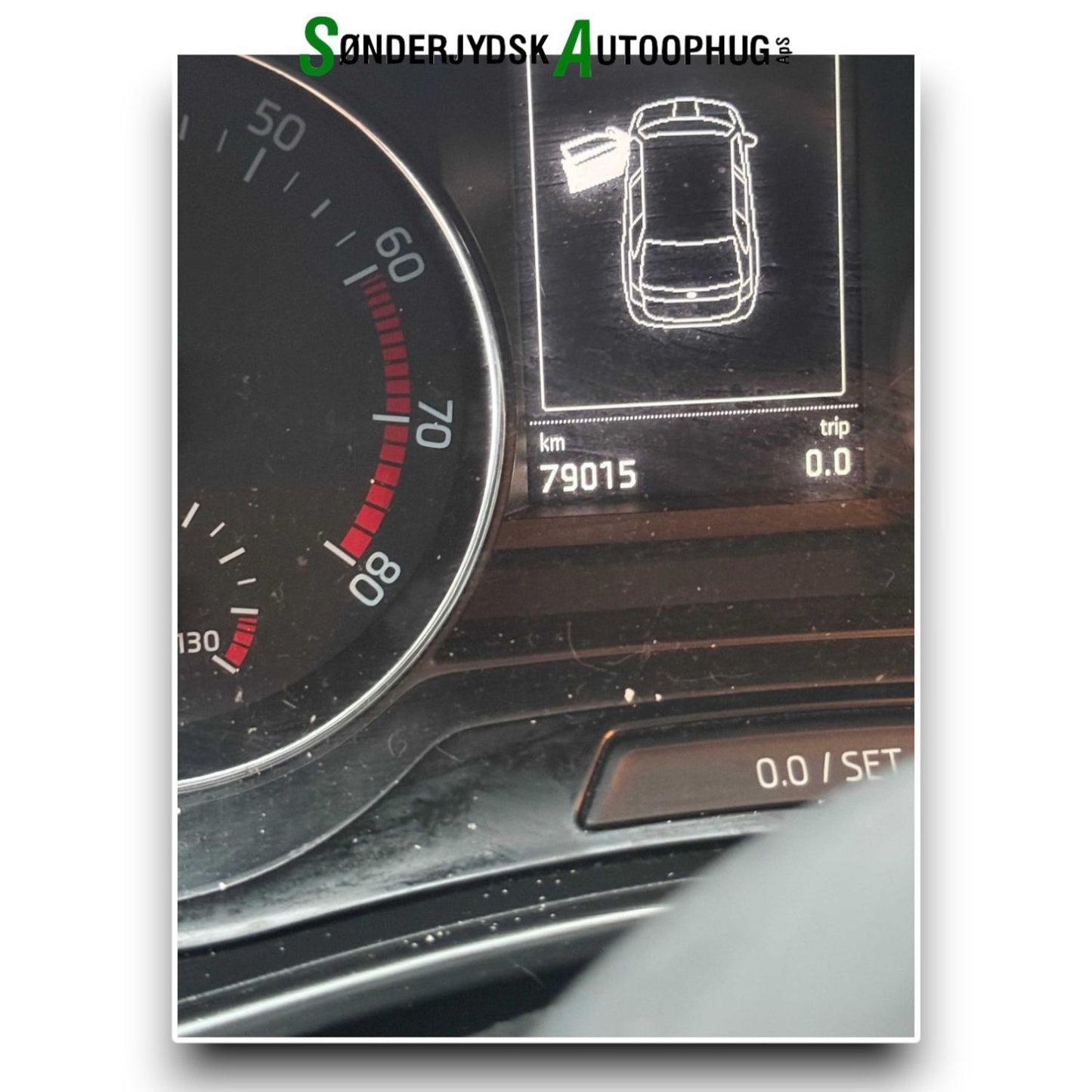 Skoda Fabia Pluk-Selv-Bil Med OEM Nr. Ophugger Fra Skoda Ophugger