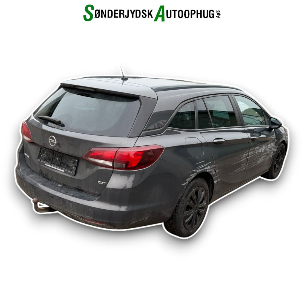 Opel Astra K Pluk-Selv-Bil Med OEM Nr. 55596009 Fra Opel Ophugger