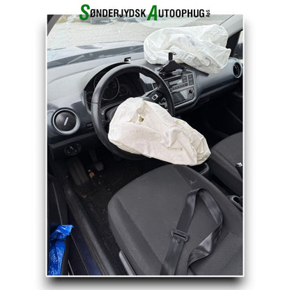 VW Up Pluk-Selv-Bil Med OEM Nr. Ophugger Fra VW Ophugger