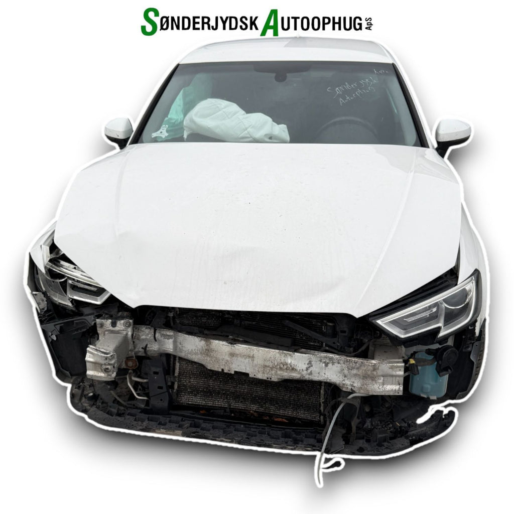 Audi A3 8V Pluk-Selv-Bil Med OEM Nr. Ophugger Fra Audi Ophugger