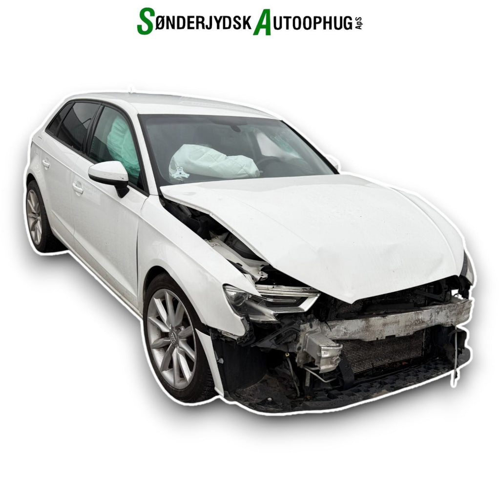 Audi A3 8V Pluk-Selv-Bil Med OEM Nr. Ophugger Fra Audi Ophugger