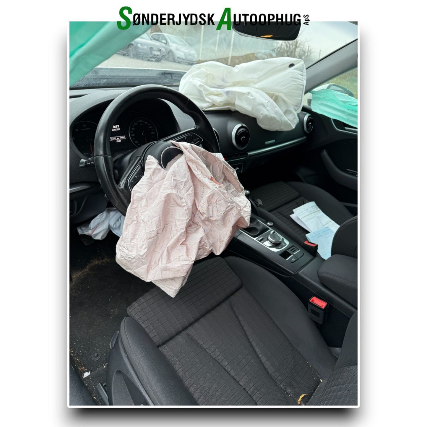 Audi A3 8V Pluk-Selv-Bil Med OEM Nr. Ophugger Fra Audi Ophugger