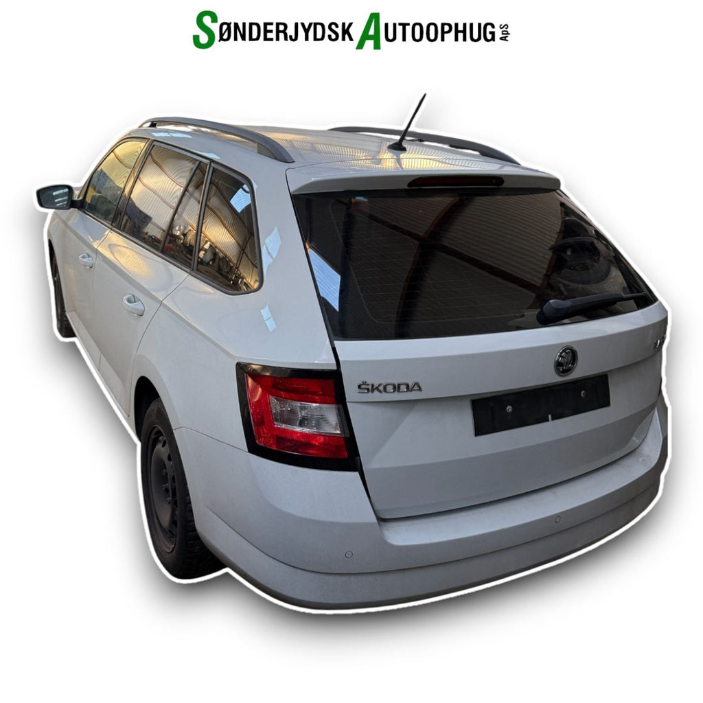 Skoda Fabia Pluk-Selv-Bil Med OEM Nr. Ophugger Fra Skoda Ophugger