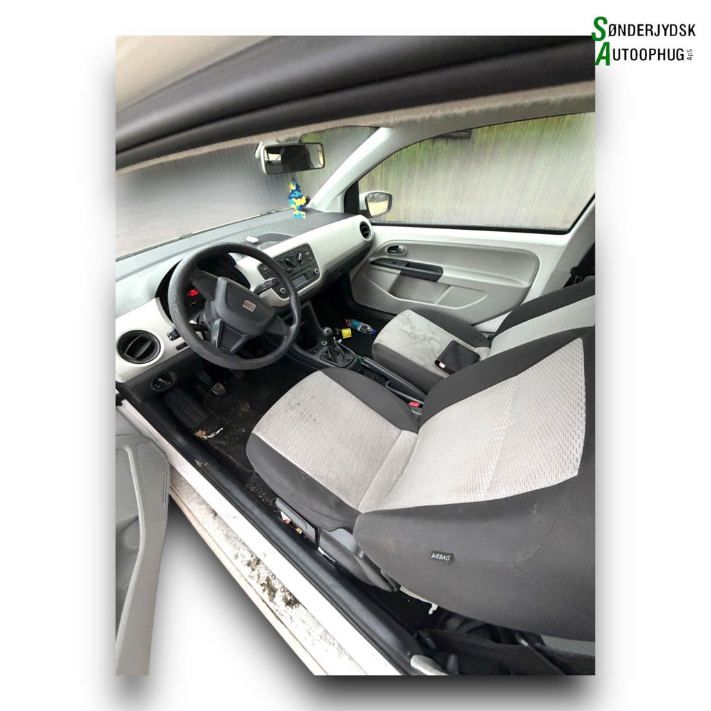 Seat Mii Pluk-Selv-Bil Med OEM Nr. Ophugger Fra Seat Ophugger