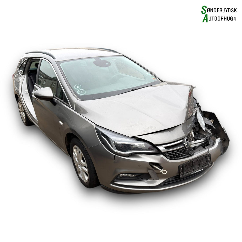 Opel Astra K Pluk-Selv-Bil Med OEM Nr. Ophugger Fra Opel Ophugger