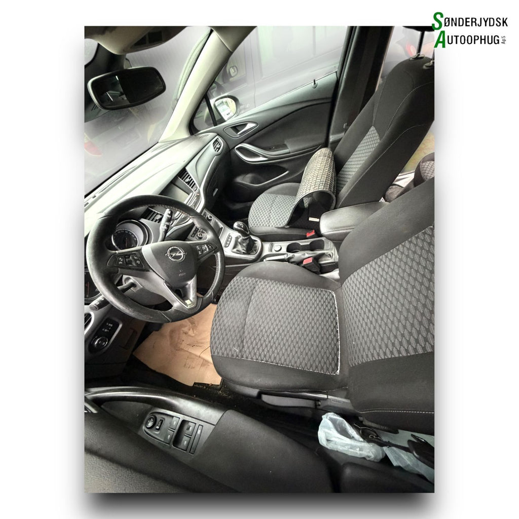 Opel Astra K Pluk-Selv-Bil Med OEM Nr. Ophugger Fra Opel Ophugger