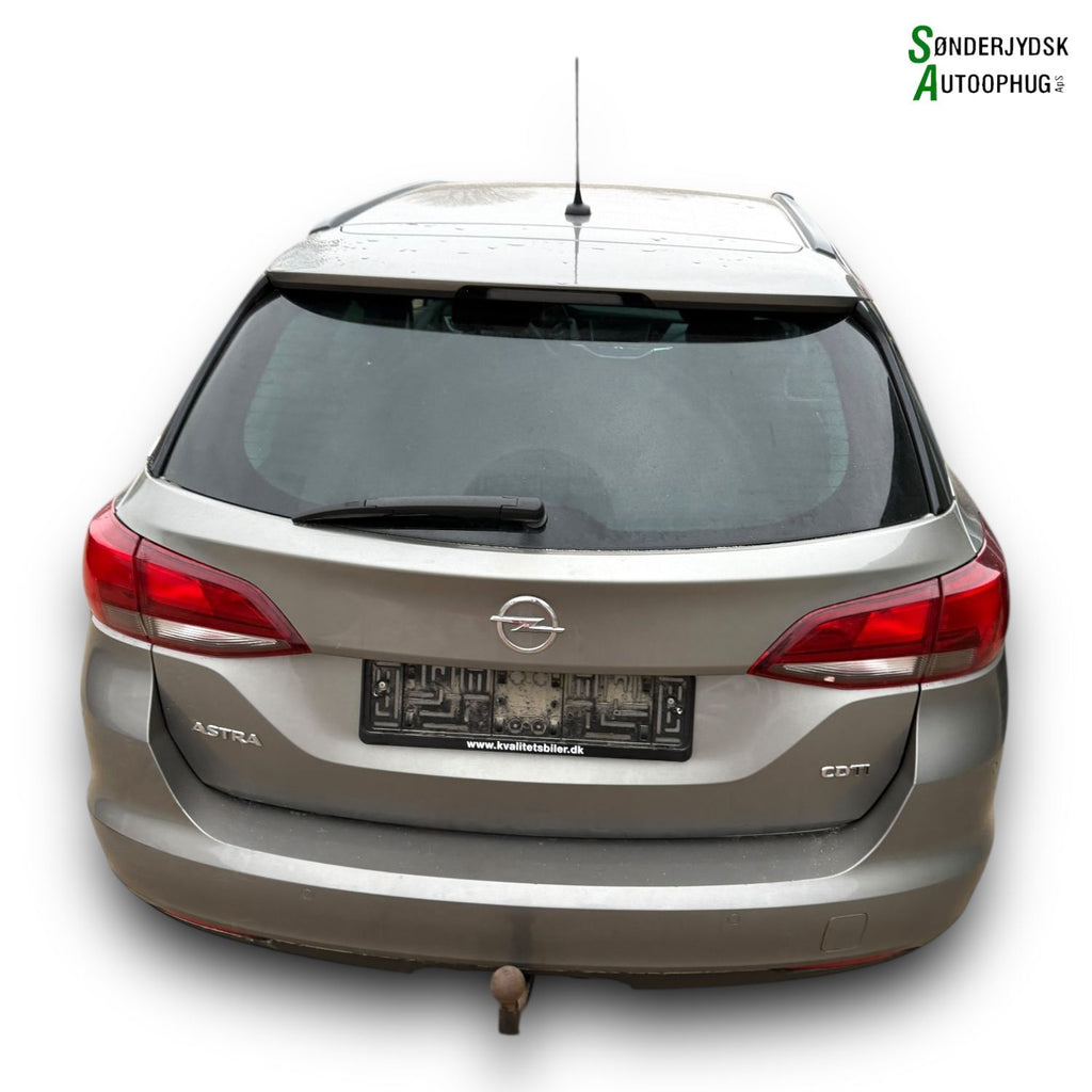 Opel Astra K Pluk-Selv-Bil Med OEM Nr. Ophugger Fra Opel Ophugger