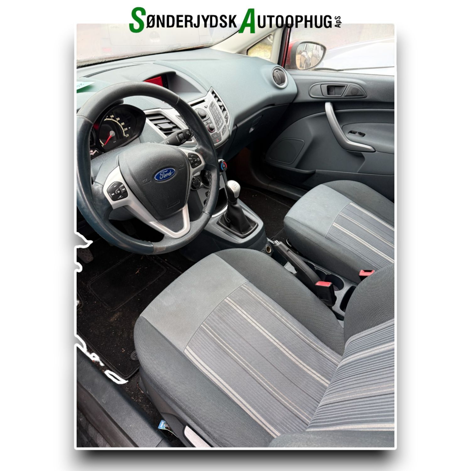 Ford Fiesta 7 Pluk-Selv-Bil Med OEM Nr. Ophugger Fra Ford Ophugger