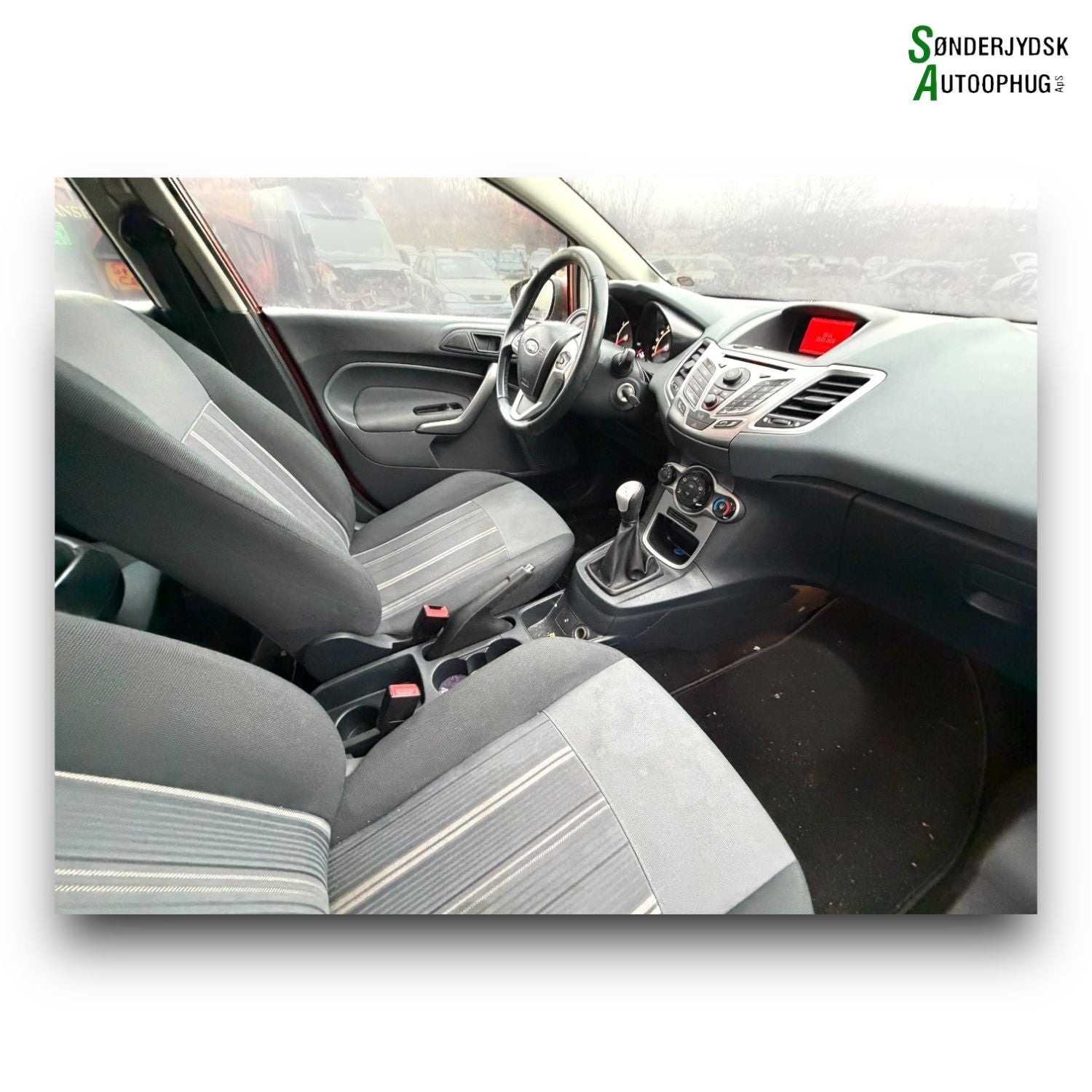 Ford Fiesta 7 Pluk-Selv-Bil Med OEM Nr. Ophugger Fra Ford Ophugger