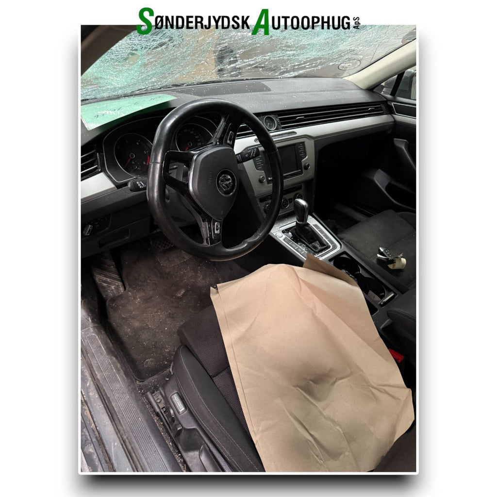 VW Passat 3G Pluk-Selv-Bil Med OEM Nr. Ophugger Fra VW Ophugger