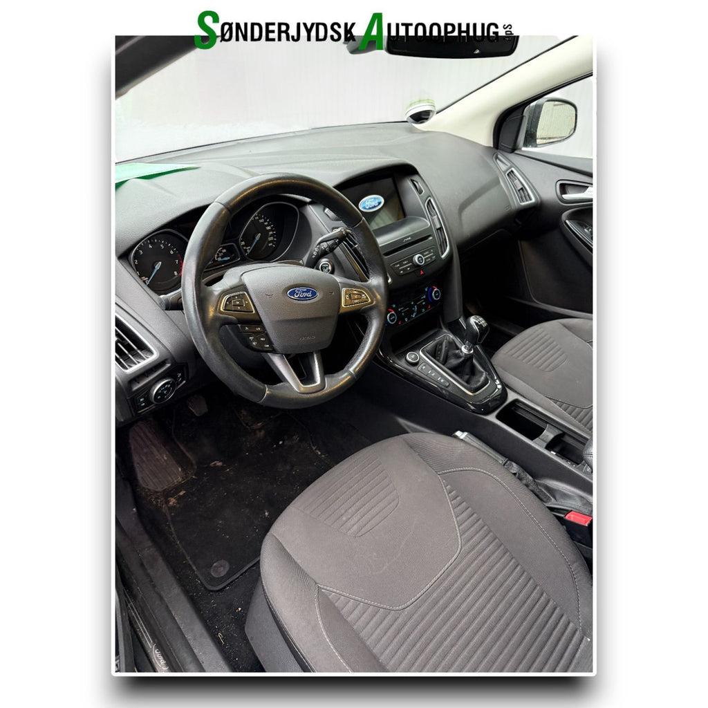 Ford Focus Pluk-Selv-Bil Med OEM Nr. Ophugger Fra Ford Ophugger