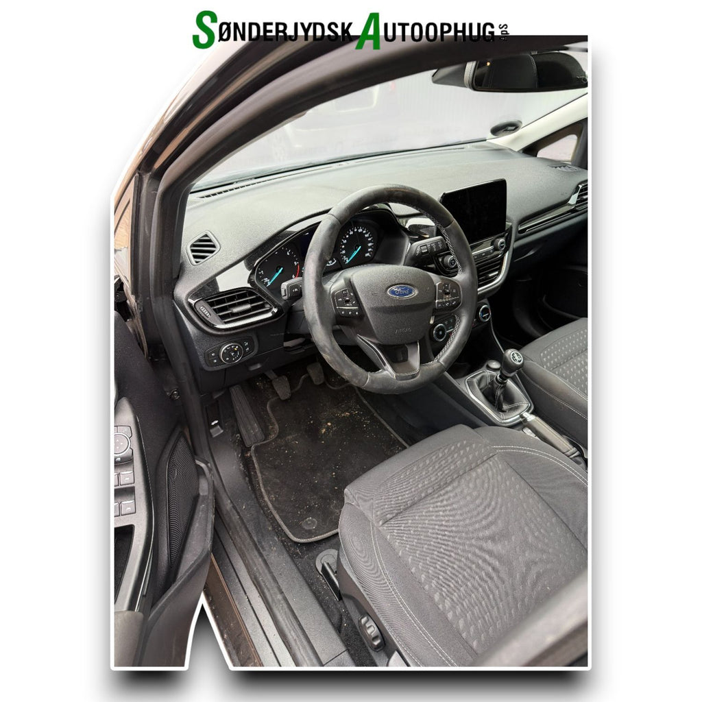 Ford Fiesta 8 Pluk-Selv-Bil Med OEM Nr. Ophugger Fra Ford Ophugger