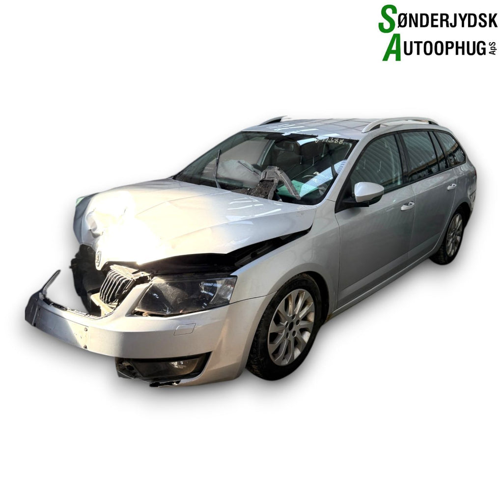 Skoda Octavia Pluk-Selv-Bil Med OEM Nr. Ophugger Fra Skoda Ophugger