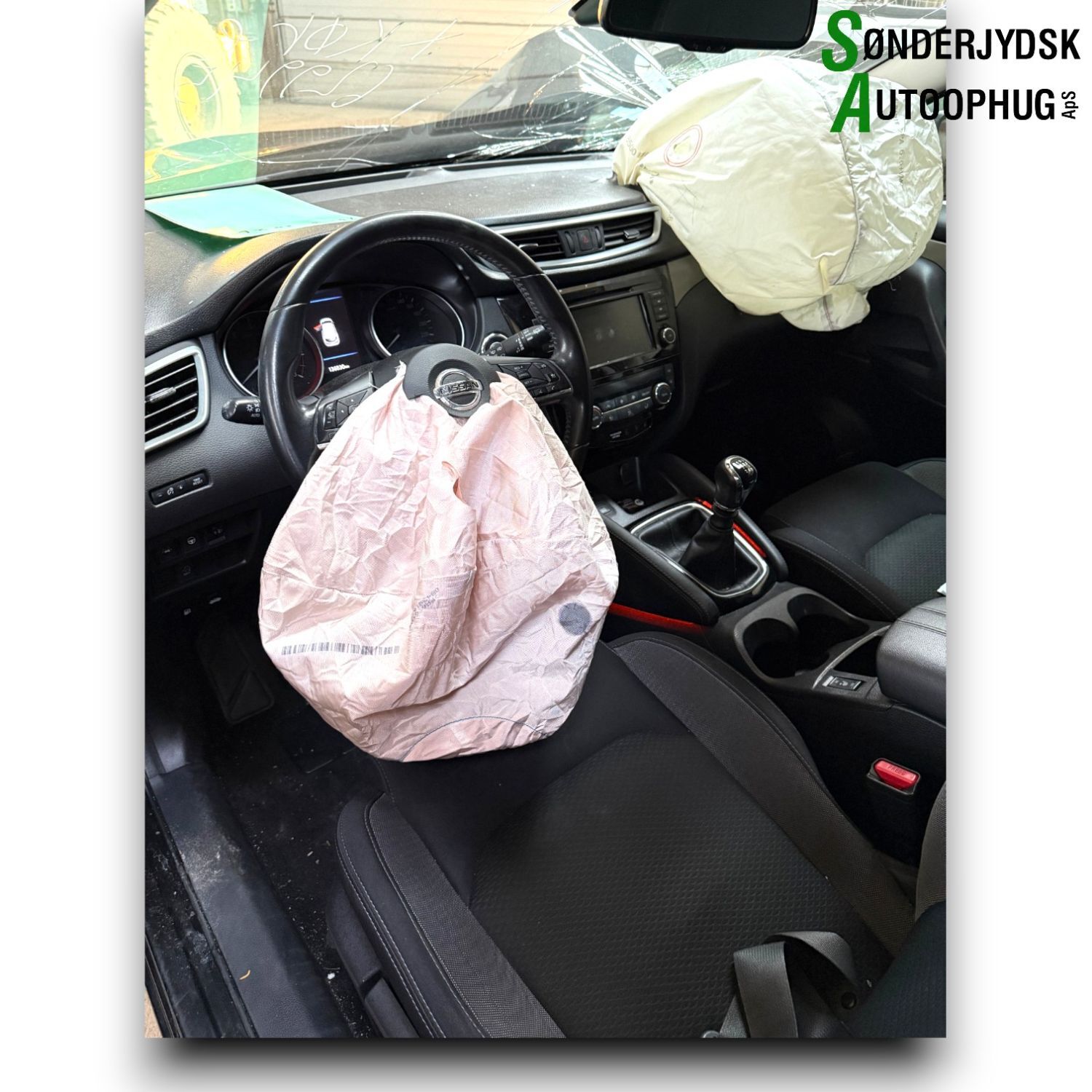 Nissan Qashqai Pluk-Selv-Bil Med OEM Nr. Ophugger Fra Nissan Ophugger