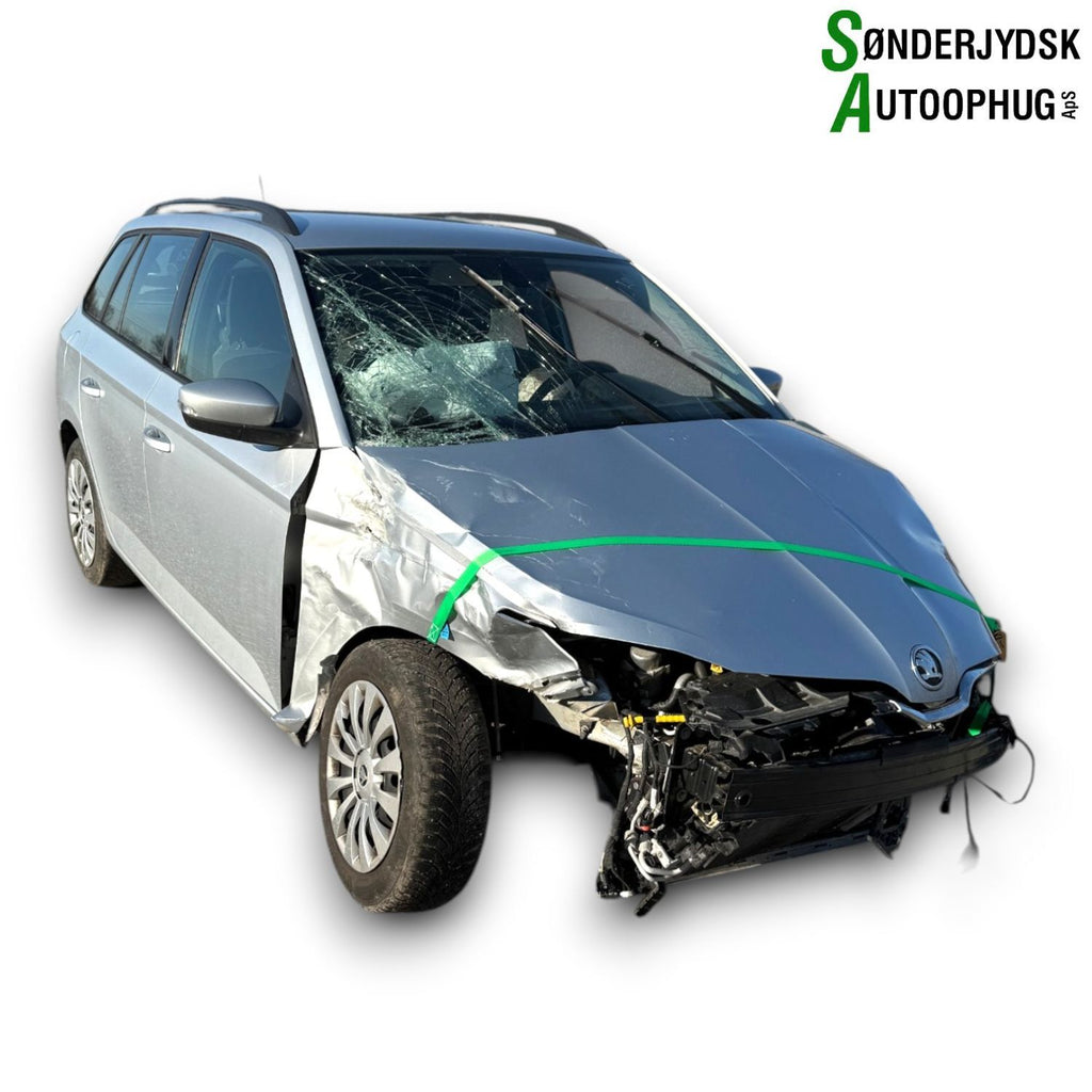 Skoda Fabia Pluk-Selv-Bil Med OEM Nr. Ophugger Fra Skoda Ophugger