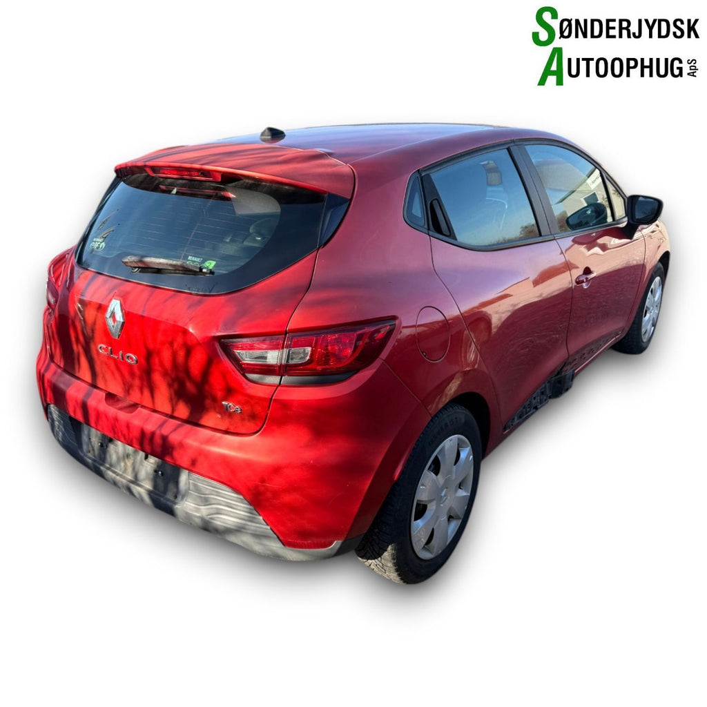 Renault Clio 4 Pluk-Selv-Bil Med OEM Nr. Ophugger Fra Renault Ophugger