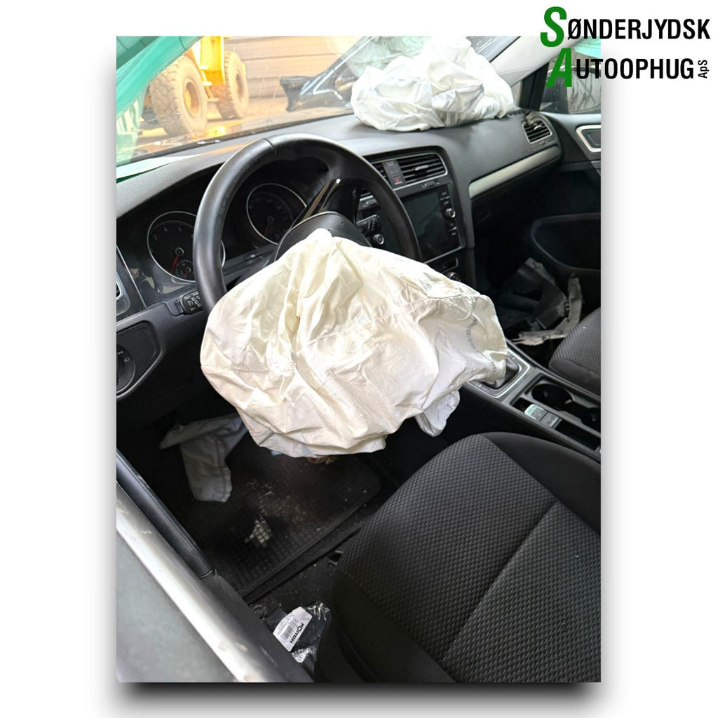 VW Golf 7 Au Pluk-Selv-Bil Med OEM Nr. Ophugger Fra VW Ophugger