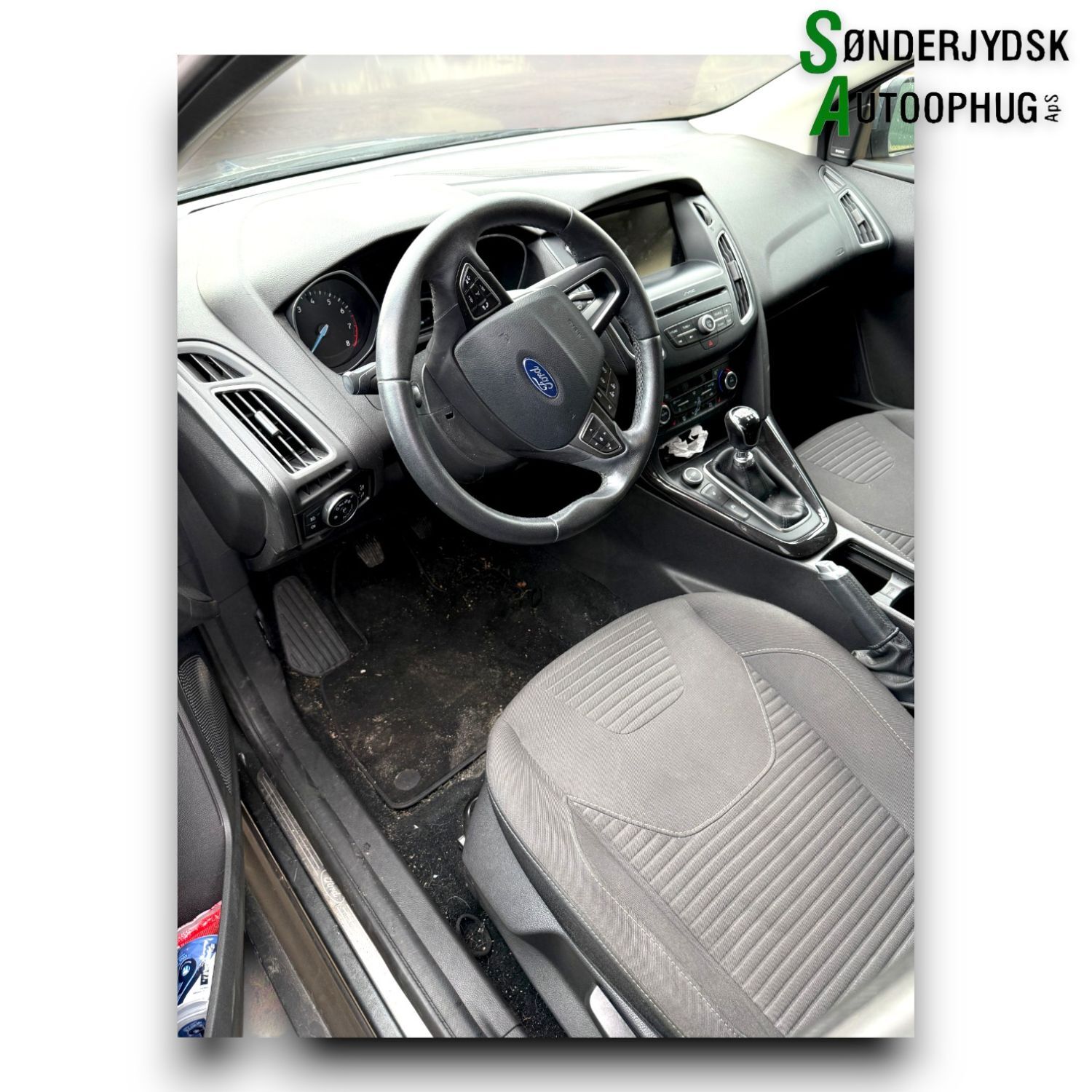 Ford Focus Pluk-Selv-Bil Med OEM Nr. Ophugger Fra Ford Ophugger