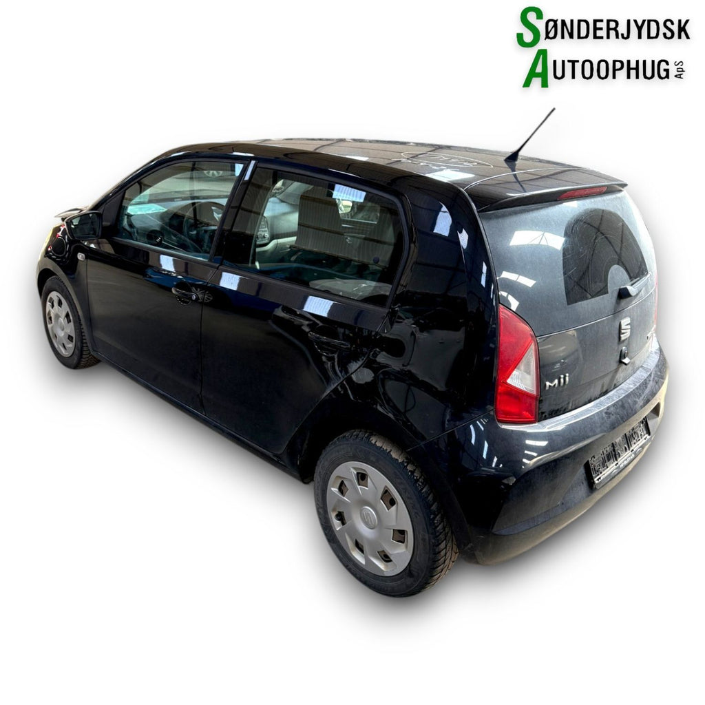 Seat Mii Pluk-Selv-Bil Med OEM Nr. Ophugger Fra Seat Ophugger