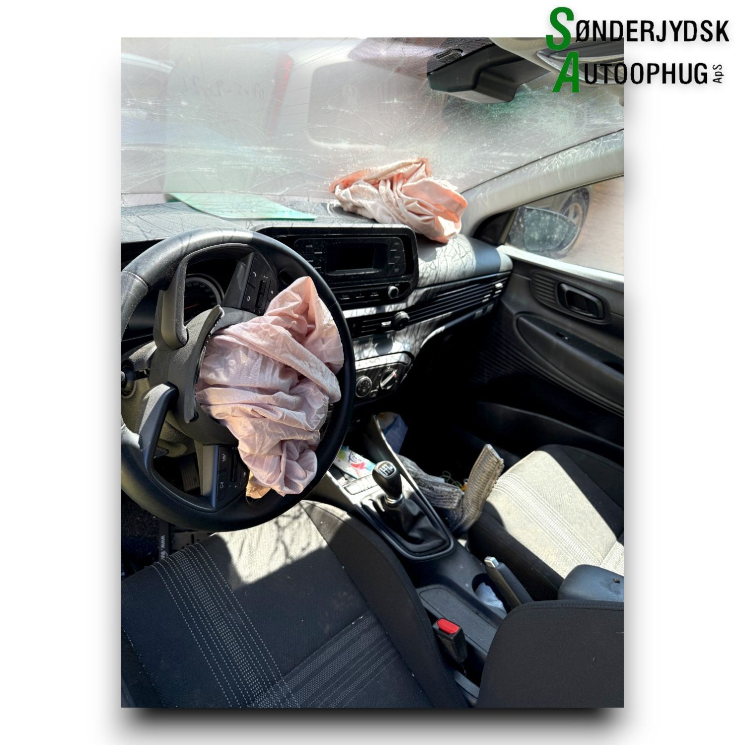 Hyundai I20 Nl Pluk-Selv-Bil Med OEM Nr. Ophugger Fra Hyundai Ophugger