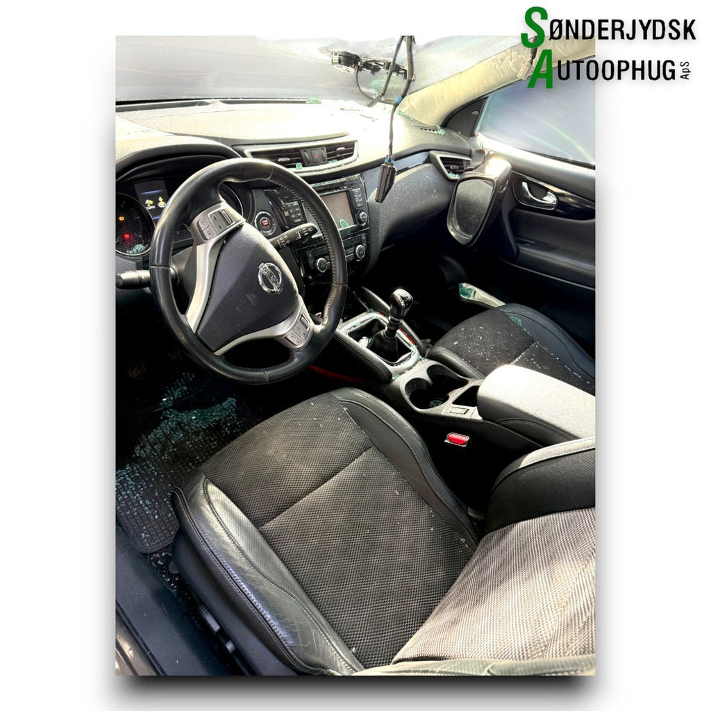 Nissan Qashqai Pluk-Selv-Bil Med OEM Nr. Ophugger Fra Nissan Ophugger