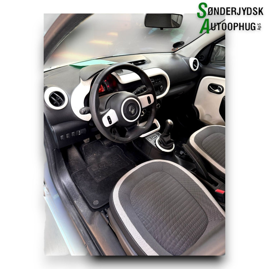 Renault Twingo 3 Pluk-Selv-Bil Med OEM Nr. Ophugger Fra Renault Ophugger