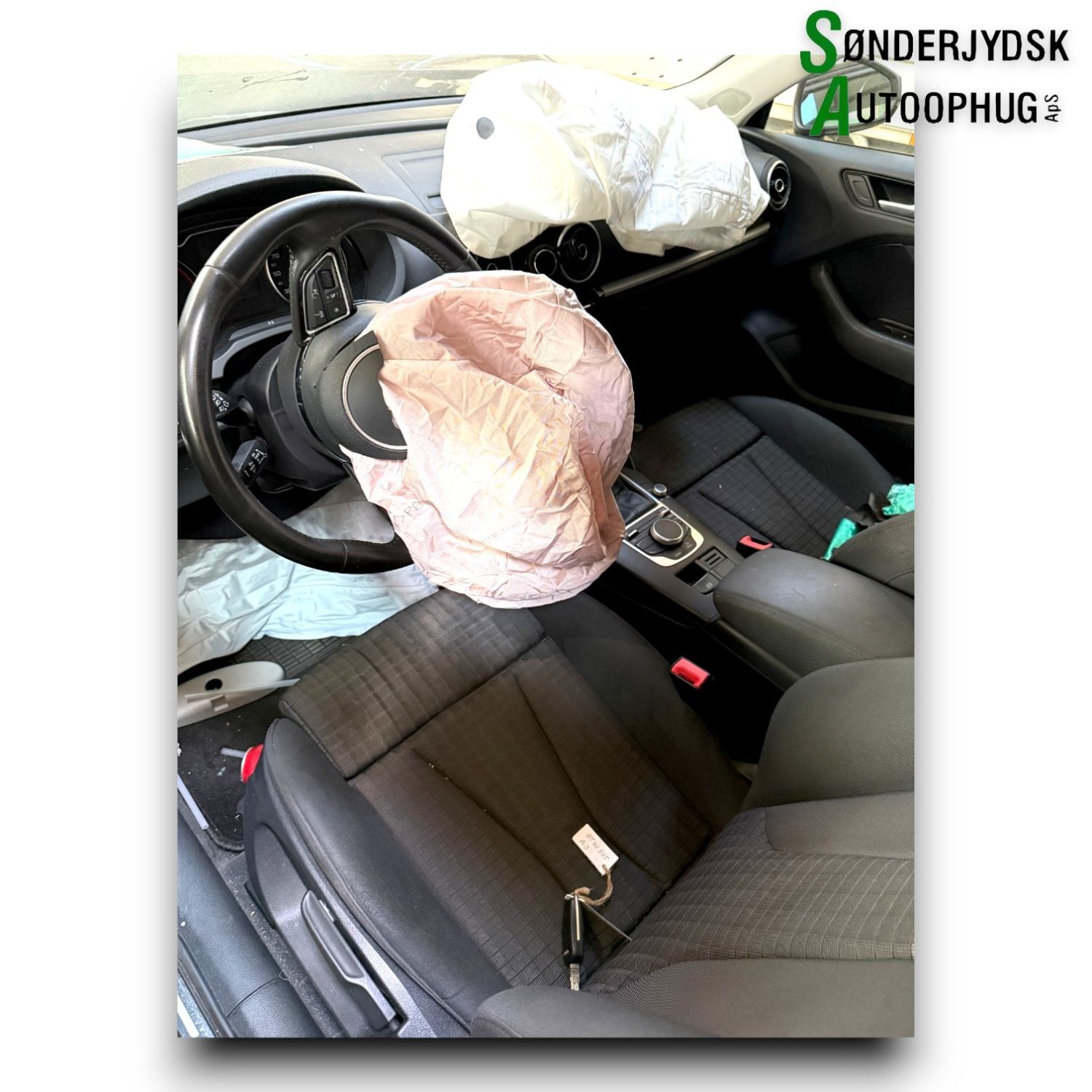 Audi A3 8V Pluk-Selv-Bil Med OEM Nr. Ophugger Fra Audi Ophugger
