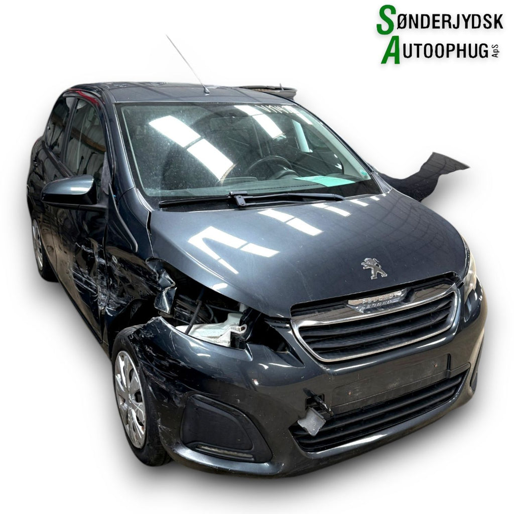 Peugeot 108 Pluk-Selv-Bil Med OEM Nr. Ophugger Fra Peugeot Ophugger