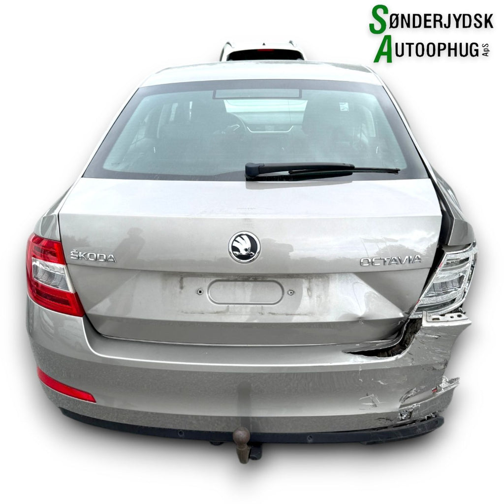 Skoda Octavia Pluk-Selv-Bil Med OEM Nr. Ophugger Fra Skoda Ophugger