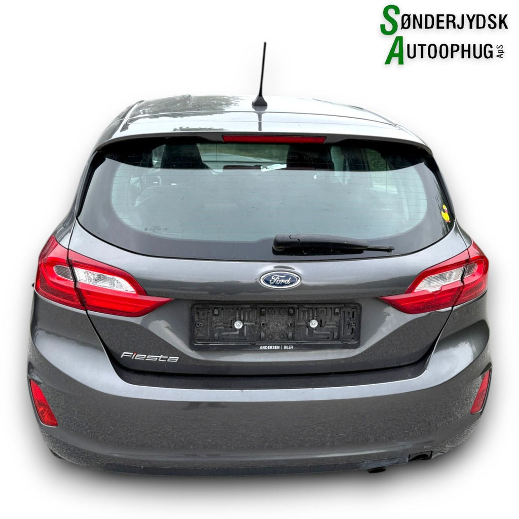 Ford Fiesta 8 Pluk-Selv-Bil Med OEM Nr. Ophugger Fra Ford Ophugger
