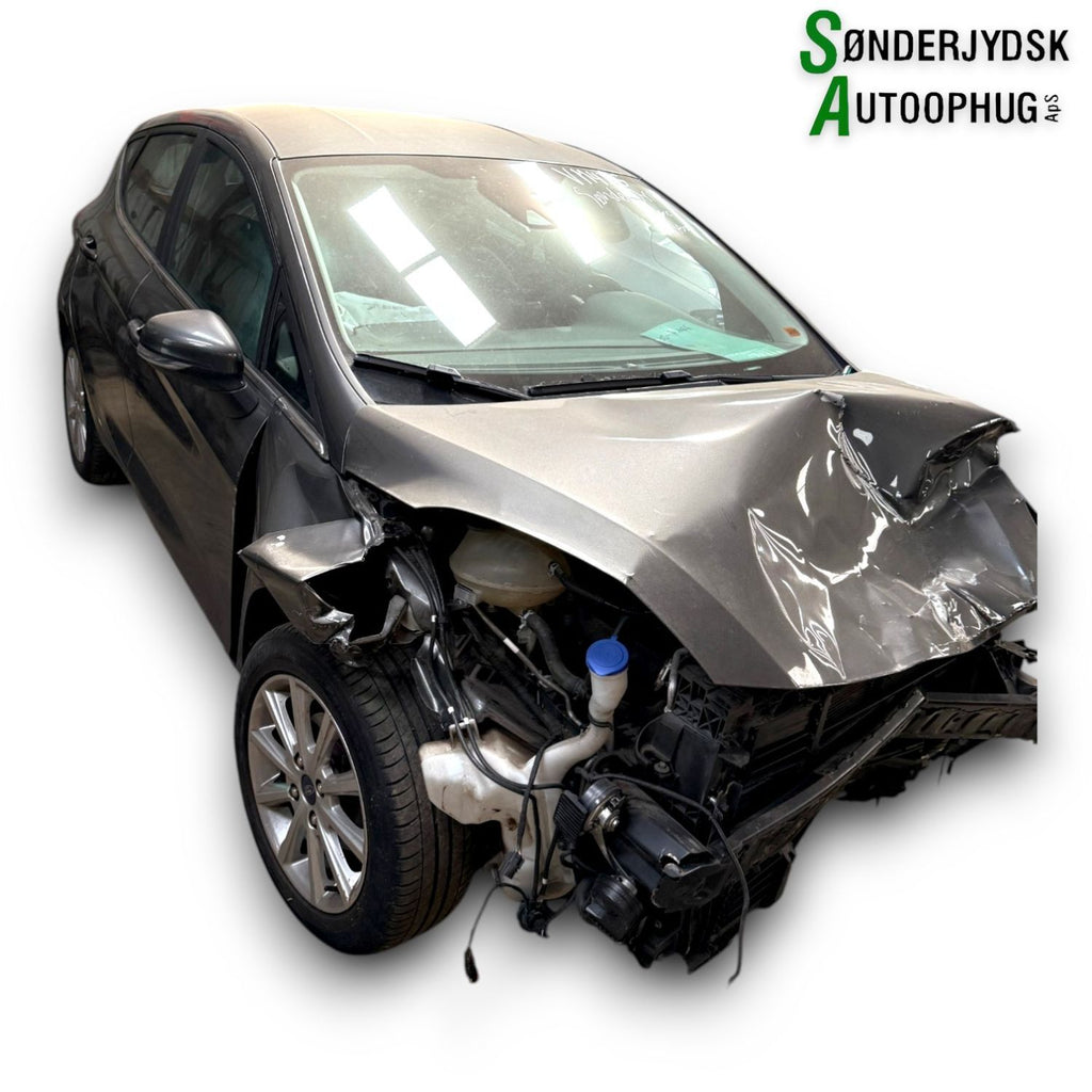 Ford Fiesta 8 Pluk-Selv-Bil Med OEM Nr. Ophugger Fra Ford Ophugger