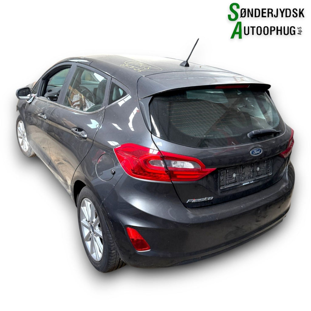 Ford Fiesta 8 Pluk-Selv-Bil Med OEM Nr. Ophugger Fra Ford Ophugger