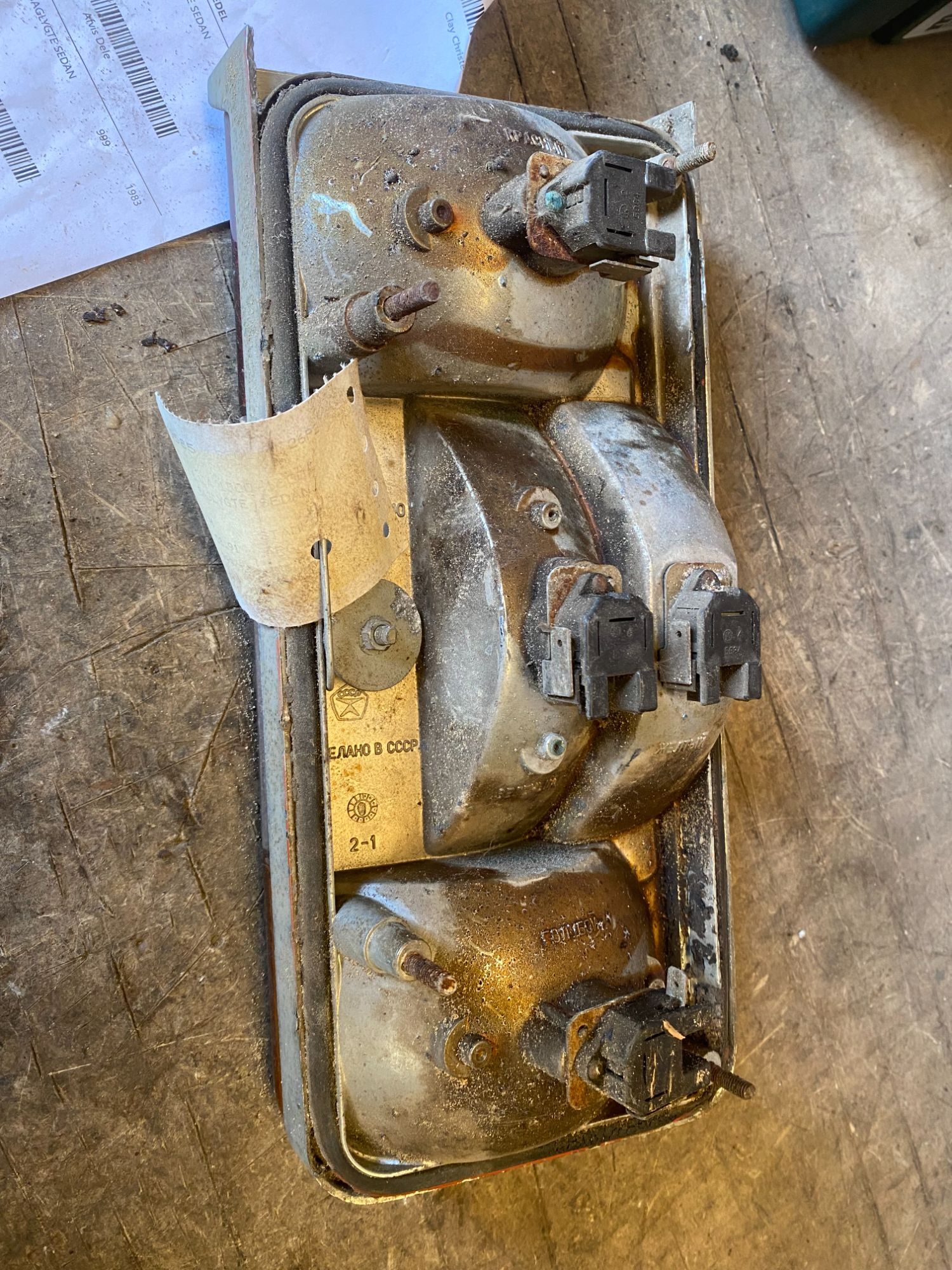 Lada 1500-1600 2103 Baglygte Med OEM Nr. Ophugger Fra Lada Ophugger